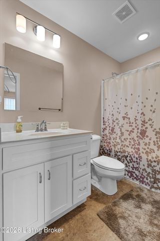 11402 River Falls Dr, Louisville, KY 40272