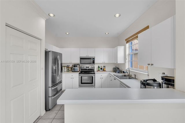 5323 NW 125th Ave, Coral Springs, FL 33076