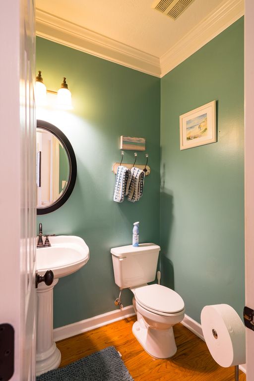 1099 HAMPSTEAD Place