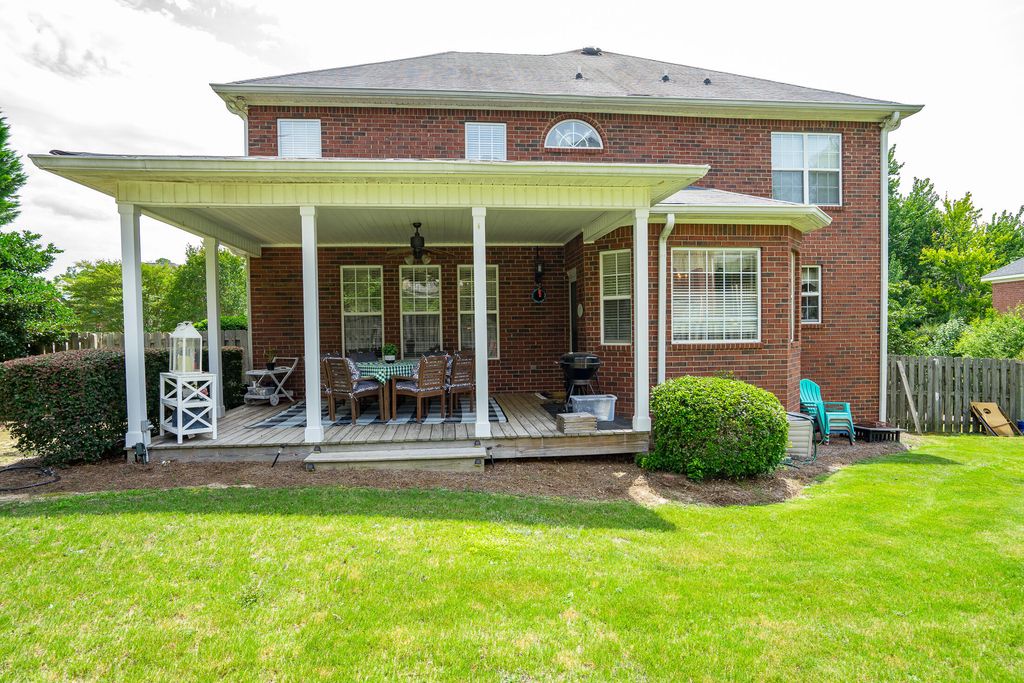 1099 HAMPSTEAD Place