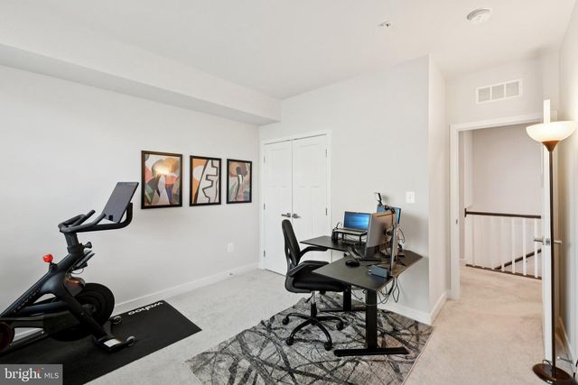 10960 PRESIDENTIAL PKWY, Upper Marlboro, MD 20772