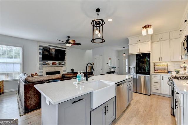 6980 Diana Circle, Gainesville, GA 30506