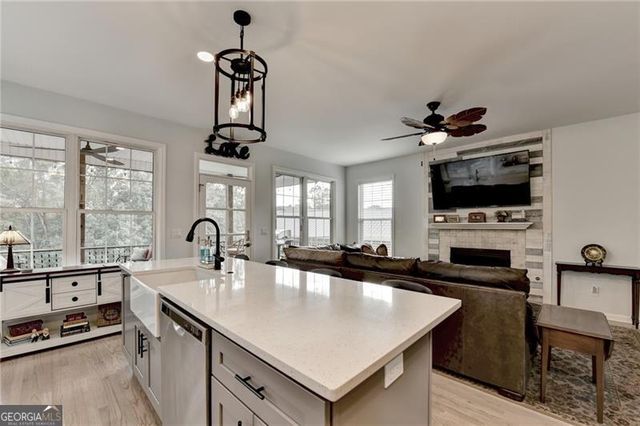 6980 Diana Circle, Gainesville, GA 30506