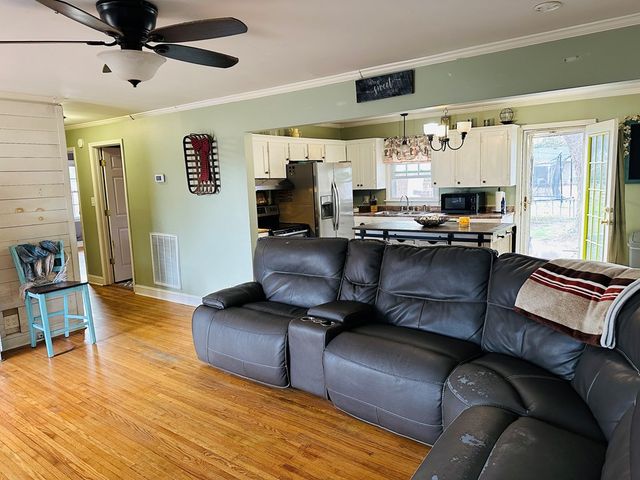 417 Henderson Drive, Hopkinsville, KY 42240