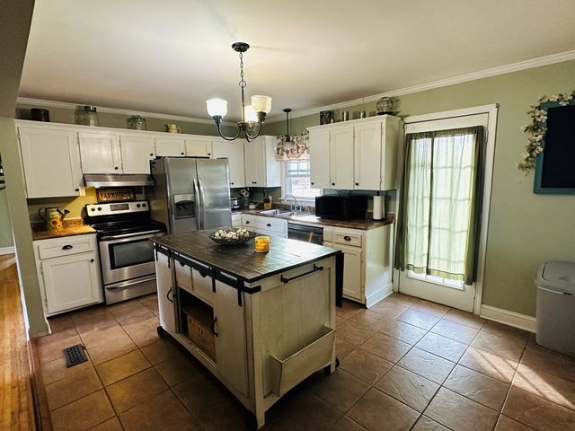 417 Henderson Drive, Hopkinsville, KY 42240