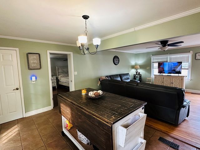 417 Henderson Drive, Hopkinsville, KY 42240