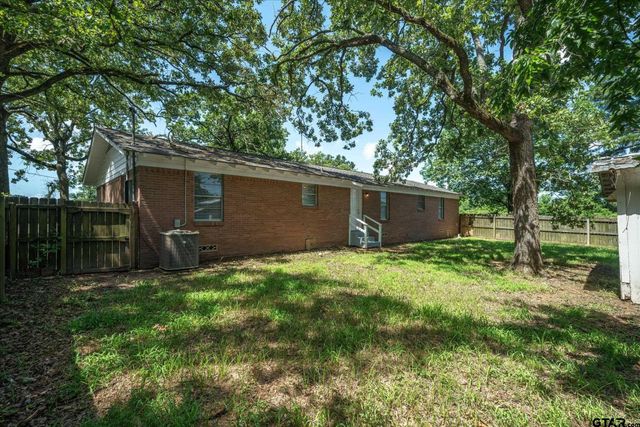 1776 Lazy U Drive, Canton, TX 75103