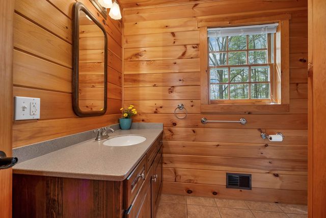 61 Gould Pond Road, Henniker, NH 03242