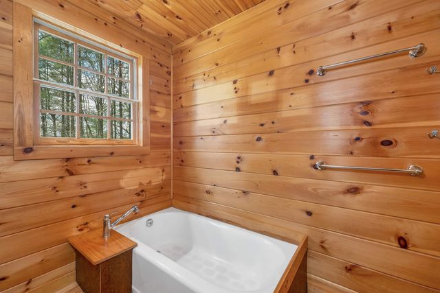 61 Gould Pond Road, Henniker, NH 03242