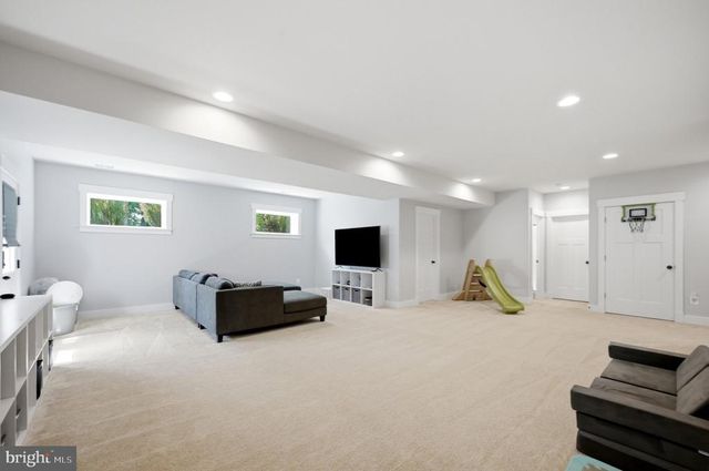 4854 POINT RD, Warrenton, VA 20187