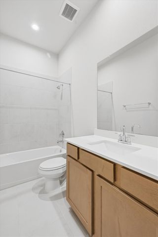 2711 Ametrine Drive, Iowa Colony, TX 77583