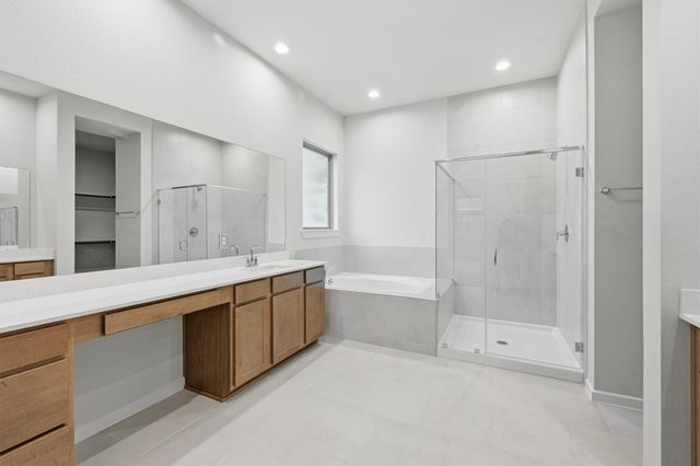 2711 Ametrine Drive, Iowa Colony, TX 77583