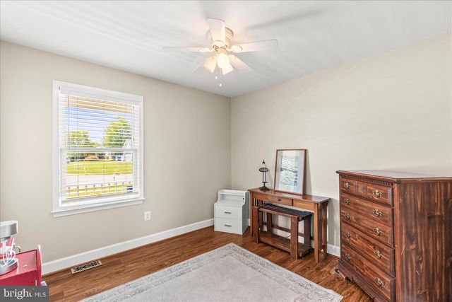 1455 WANDA DR, Hanover, PA 17331