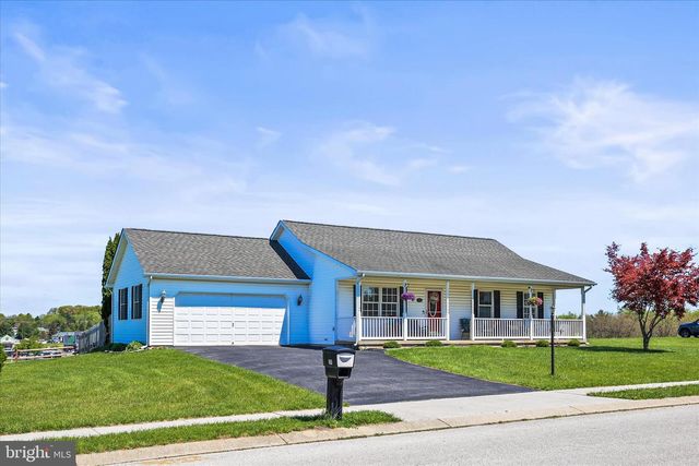 1455 WANDA DR, Hanover, PA 17331