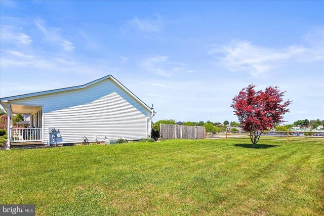1455 WANDA DR, Hanover, PA 17331