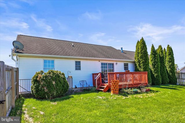 1455 WANDA DR, Hanover, PA 17331