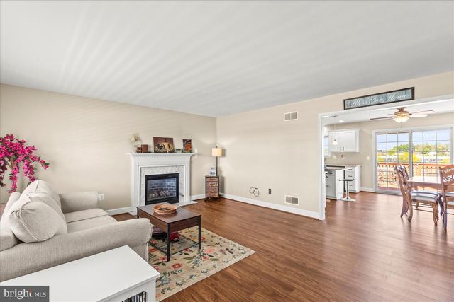 1455 WANDA DR, Hanover, PA 17331