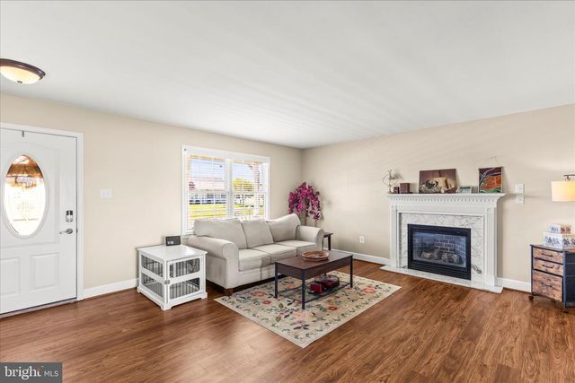 1455 WANDA DR, Hanover, PA 17331