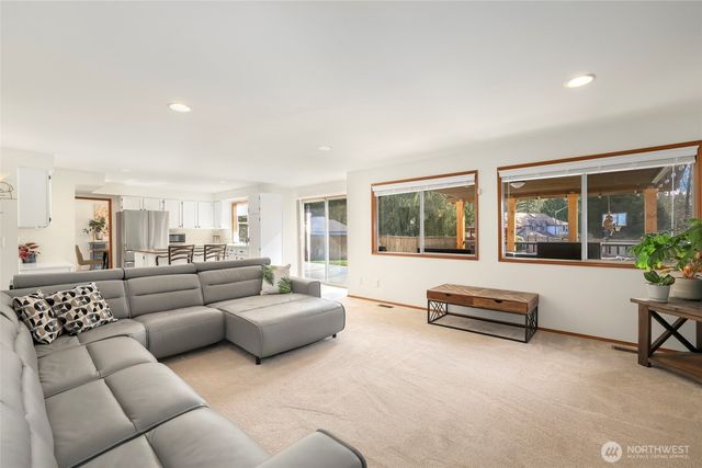 4827 S 311th Court, Auburn, WA 98001