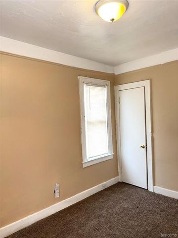 15700 Pinehurst Street, Detroit, MI 48238