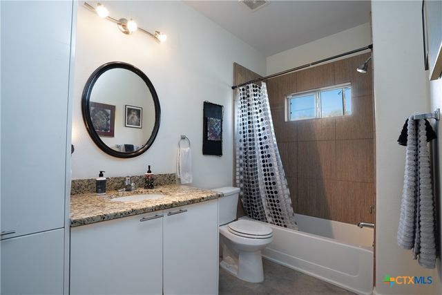 5672 Fm 86, Luling, TX 78648