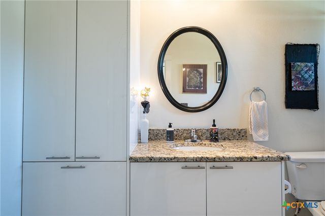 5672 Fm 86, Luling, TX 78648