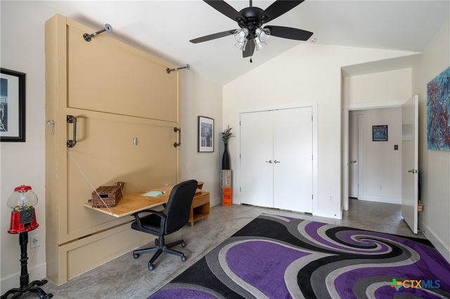 5672 Fm 86, Luling, TX 78648