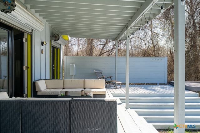 5672 Fm 86, Luling, TX 78648