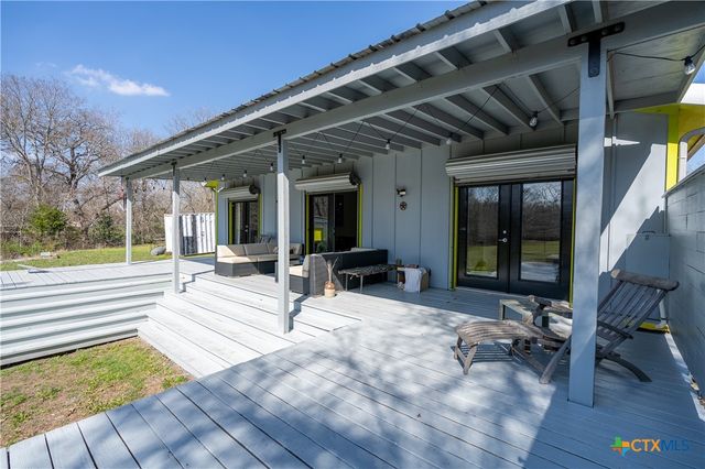 5672 Fm 86, Luling, TX 78648