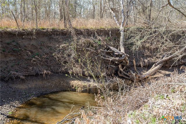 5672 Fm 86, Luling, TX 78648