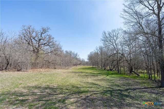 5672 Fm 86, Luling, TX 78648