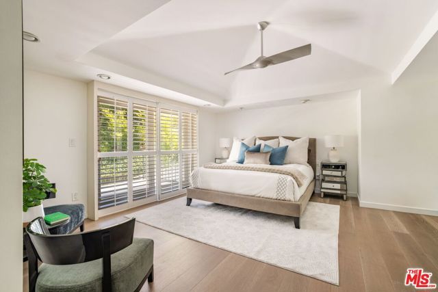 3450 Castlewoods Place, Sherman Oaks, CA 91403