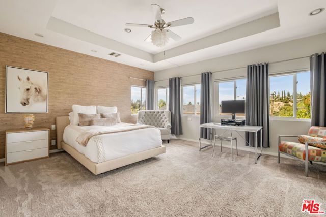3450 Castlewoods Place, Sherman Oaks, CA 91403