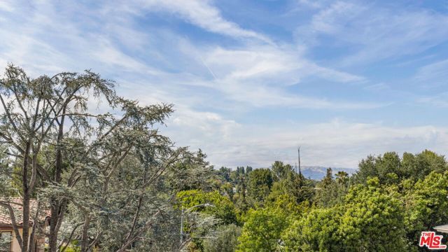 3450 Castlewoods Place, Sherman Oaks, CA 91403
