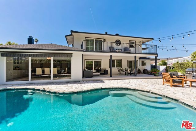 3450 Castlewoods Place, Sherman Oaks, CA 91403