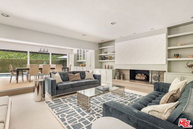 3450 Castlewoods Place, Sherman Oaks, CA 91403