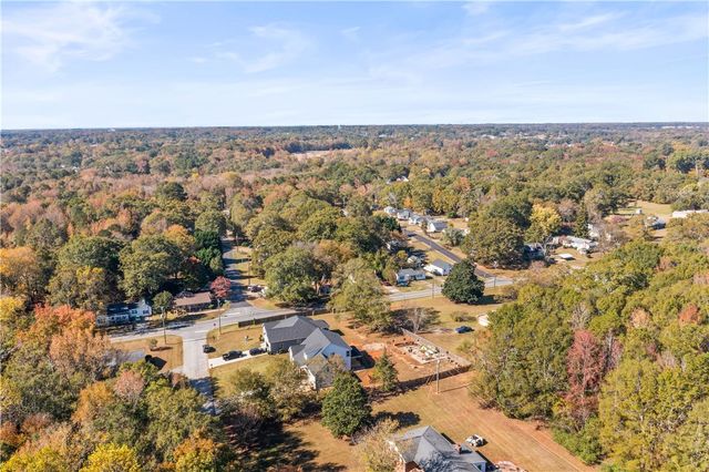 3 Sunset Court, Williamston, SC 29697