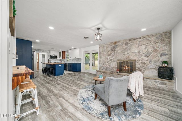 8903 US-127, Crossville, TN 38571