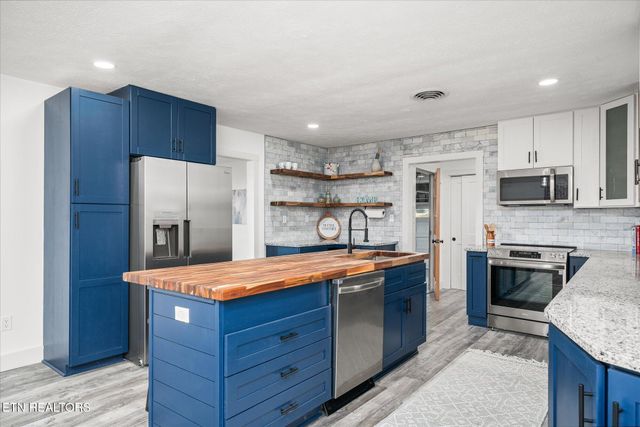 8903 US-127, Crossville, TN 38571