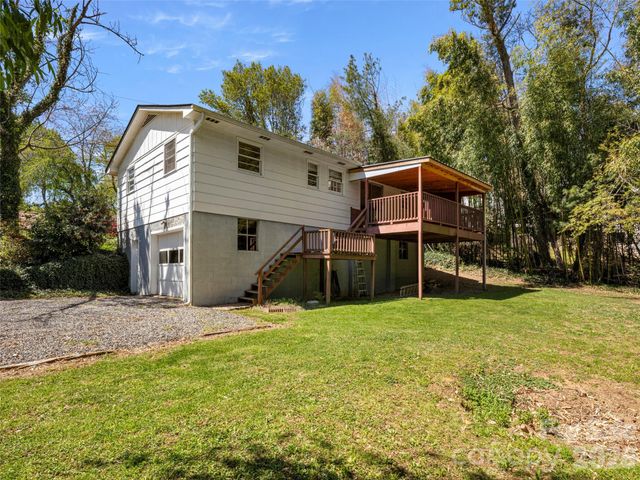 32 Hillendale Road, Asheville, NC 28805
