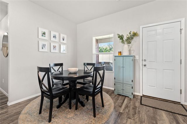 766 S Jaybird Lane, Fayetteville, AR 72701