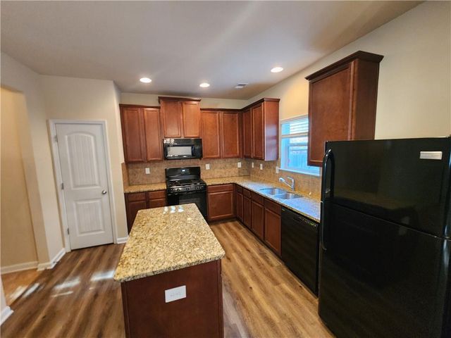 2385 Capella SW Circle, Atlanta, GA 30331