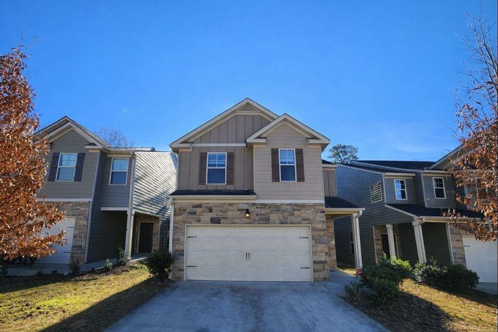 2385 Capella SW Circle, Atlanta, GA 30331