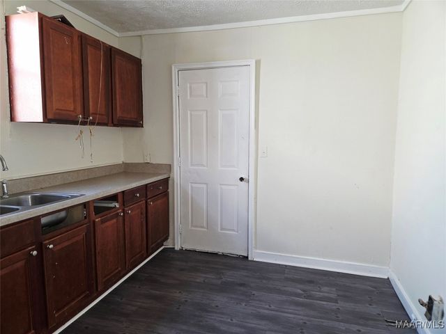 3545 Gaston Avenue, Montgomery, AL 36105