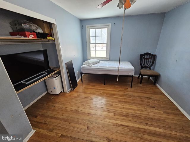 8 INVERNESS CT, Wilmington, DE 19808