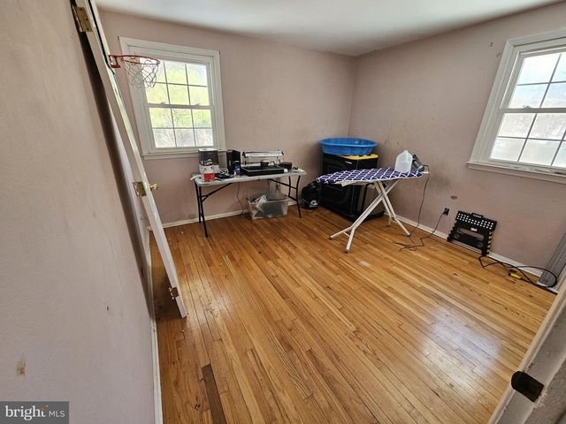 8 INVERNESS CT, Wilmington, DE 19808