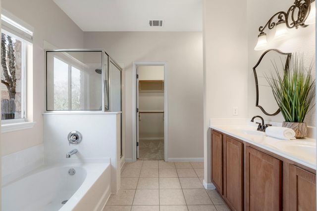 7611 Blue Jay CT, Georgetown, TX 78628