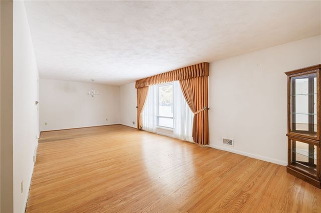 254 Parkview Drive, Penfield, NY 14625