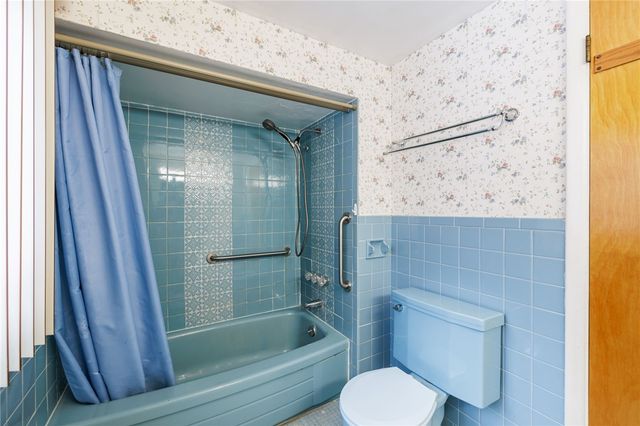 254 Parkview Drive, Penfield, NY 14625