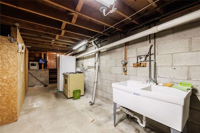 254 Parkview Drive, Penfield, NY 14625